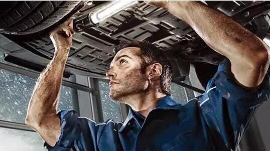 開(kāi)車省油技巧！教你用最少的油跑最遠(yuǎn)的路