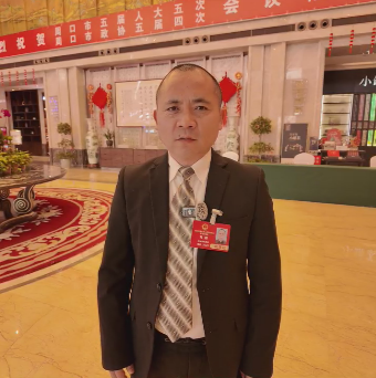 讓每個孩子身上有汗，眼里有光，一生向陽